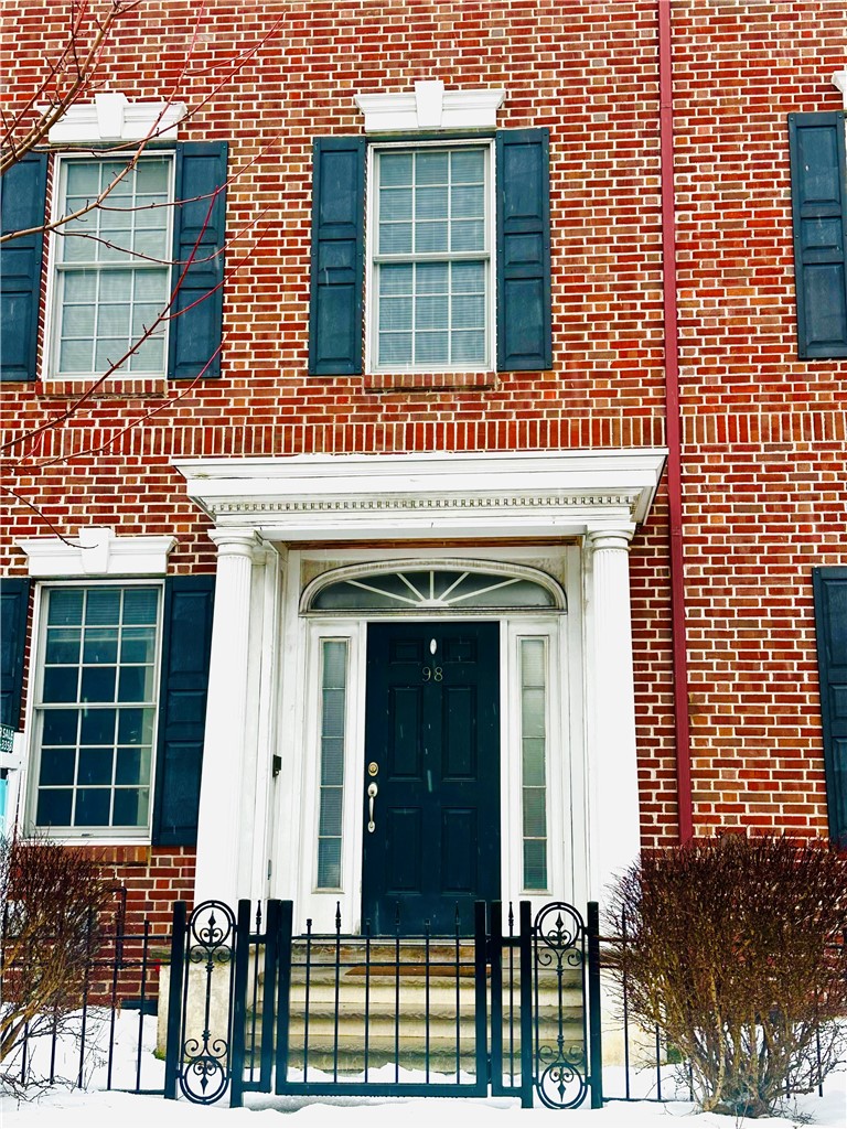 98 South Union Street Rochester, NY 14607 - Photo 2 of 39