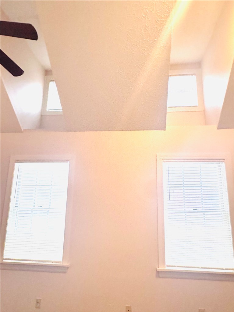 98 South Union Street Rochester, NY 14607 - Photo 21 of 39