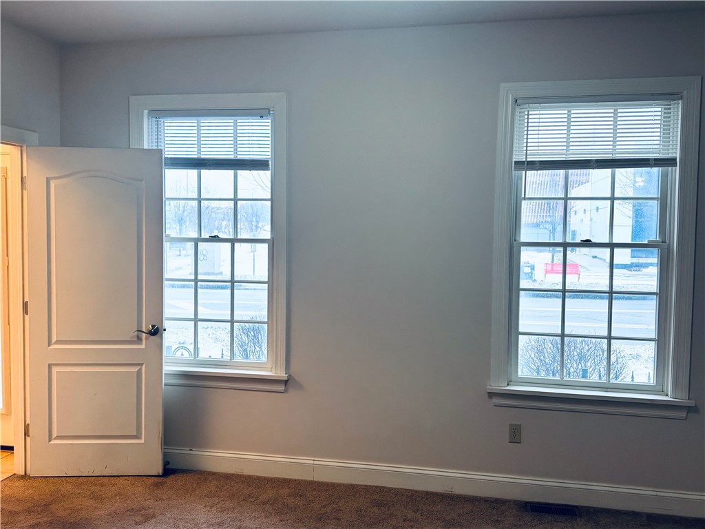 98 South Union Street Rochester, NY 14607 - Photo 32 of 39