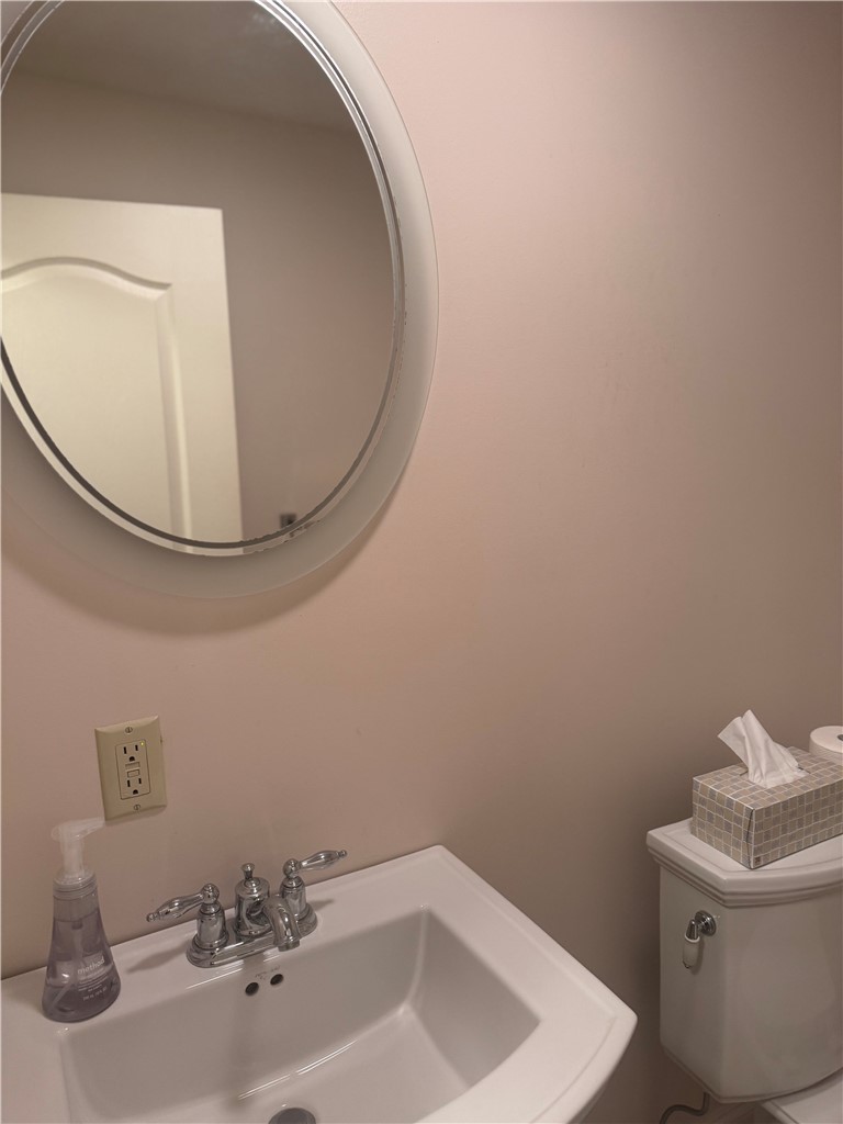 98 South Union Street Rochester, NY 14607 - Photo 35 of 39