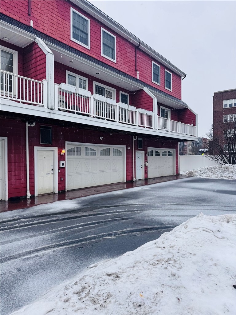 98 South Union Street Rochester, NY 14607 - Photo 4 of 39