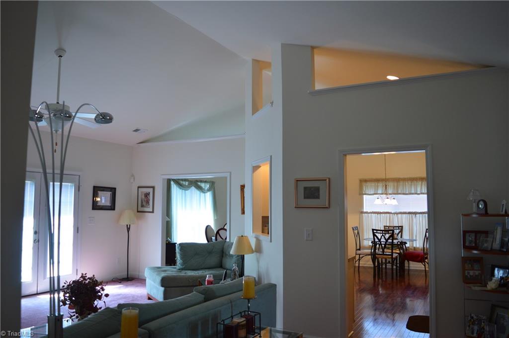 564 Barnsdale Ridge Road Kernersville, NC 27284 - Photo 3 of 12 Gallery Image 3