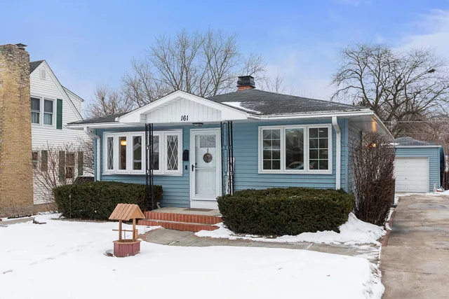 $315,000 | 161 South Aldine Avenue, Elgin, IL 60123