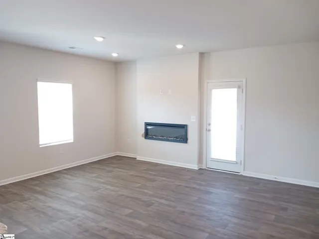 $309,540 | 275 Pretoria Drive, Woodruff, SC 29388