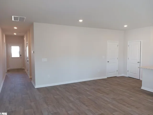 $309,540 | 275 Pretoria Drive, Woodruff, SC 29388