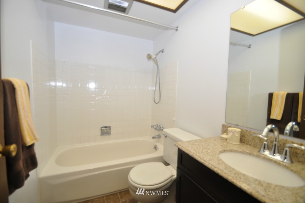 114 223rd Street Southwest Bothell, WA 98021 - Photo 6 of 11