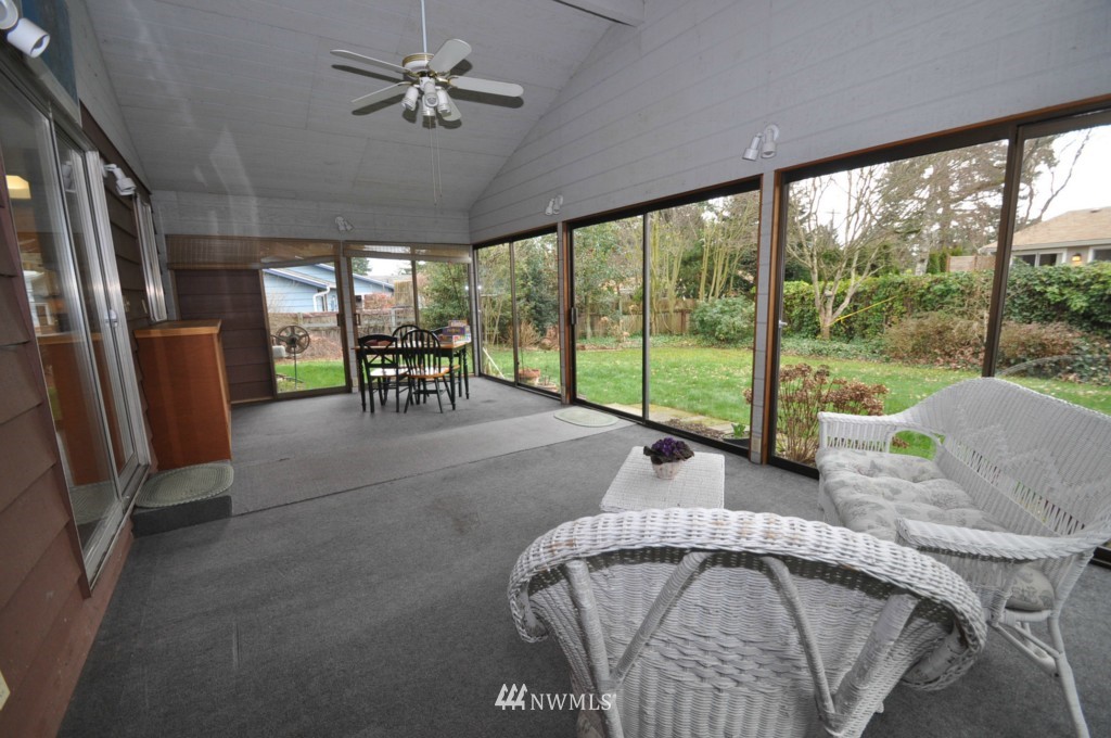 114 223rd Street Southwest Bothell, WA 98021 - Photo 10 of 11