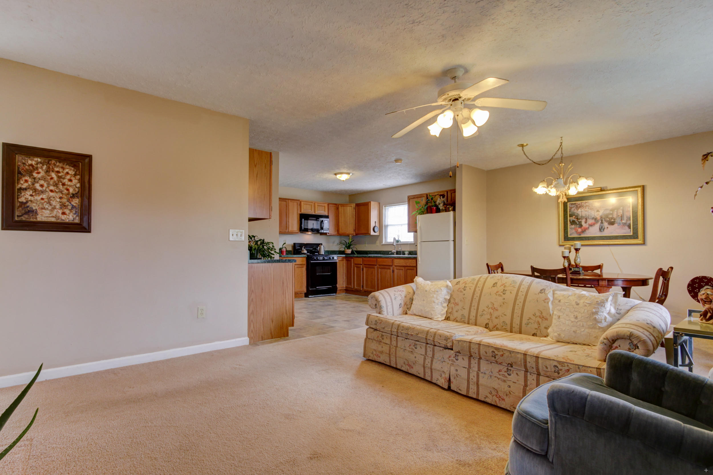 773 Laurel Road Clinton, TN 37716 - Photo 4 of 17 Positive Perceptions-3