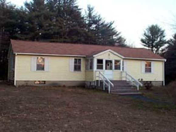 154 Mammoth Road Londonderry, NH 03053 - Photo 1 of 1