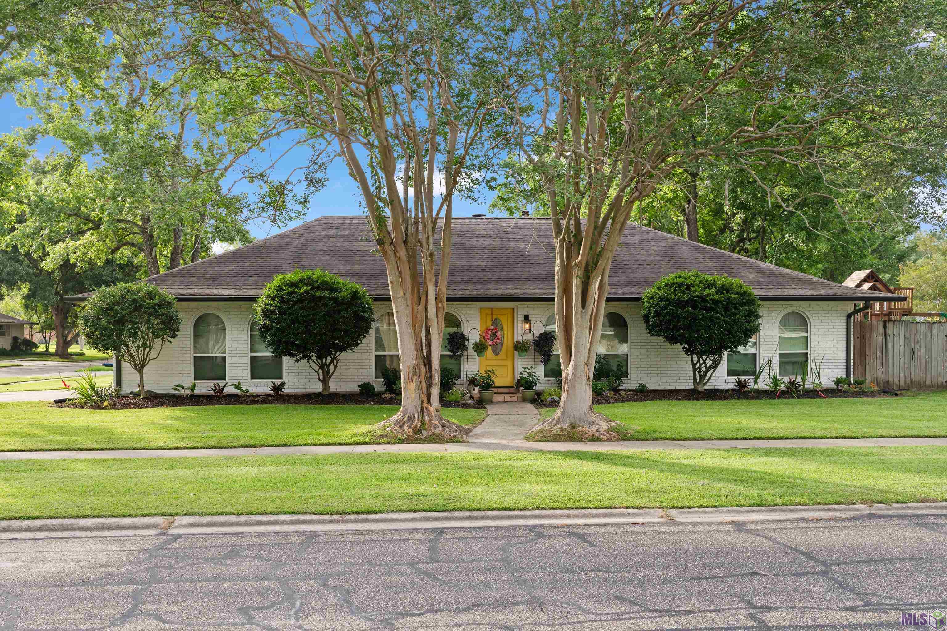 5747 Decatur Drive Baton Rouge, LA 70817 - Photo 1 of 28 Gallery Image 1