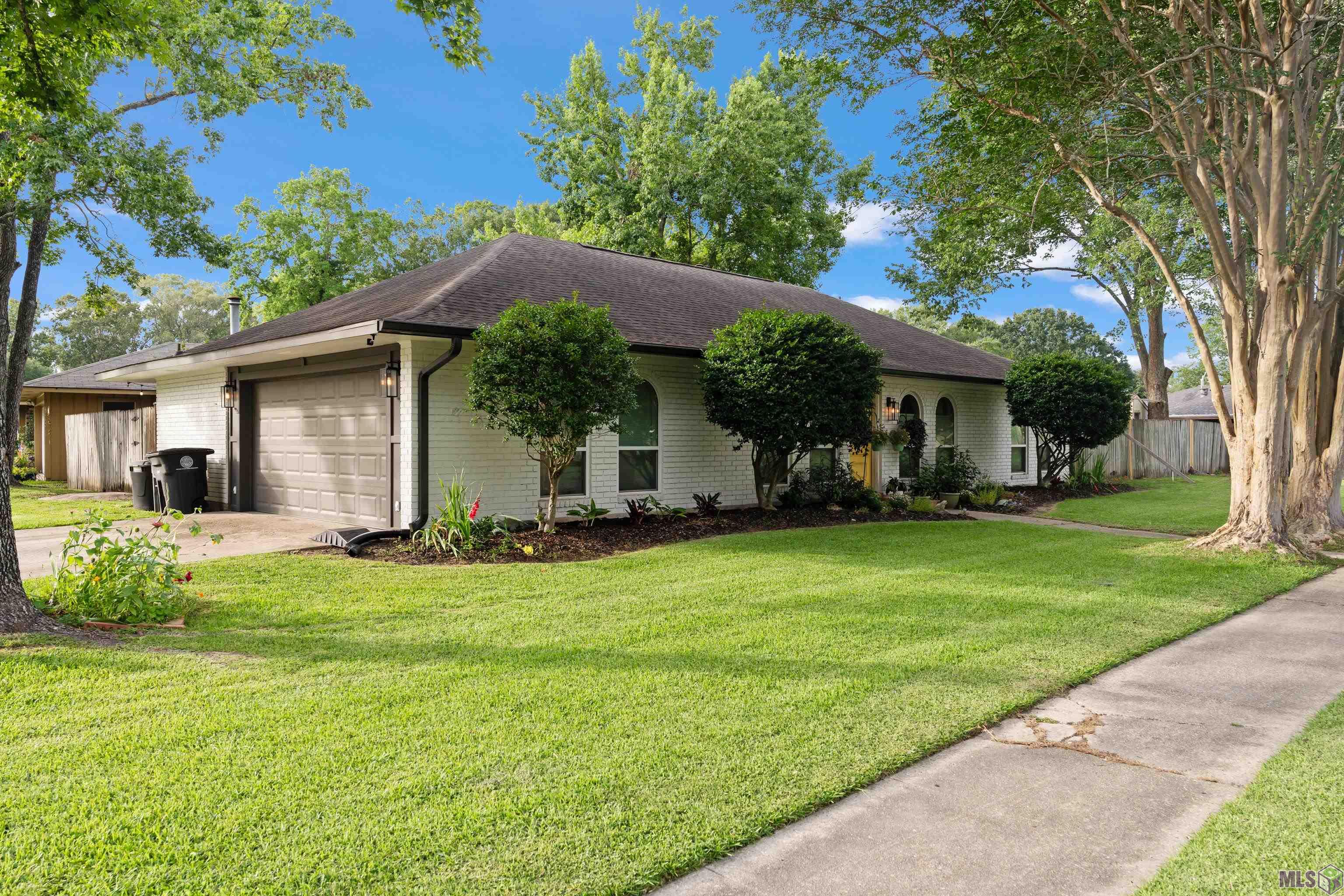 5747 Decatur Drive Baton Rouge, LA 70817 - Photo 2 of 28 Gallery Image 2