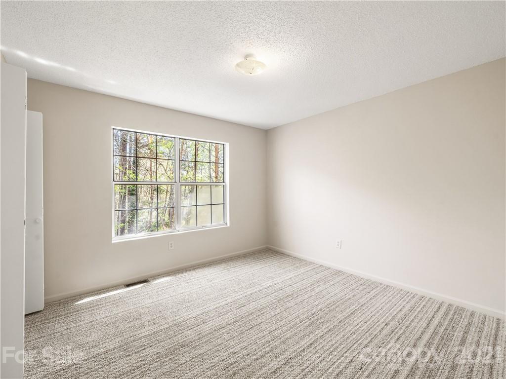 22 Rocking Porch Road, Unit 8A Asheville, NC 28805 - Photo 10 of 15 Gallery Image 10
