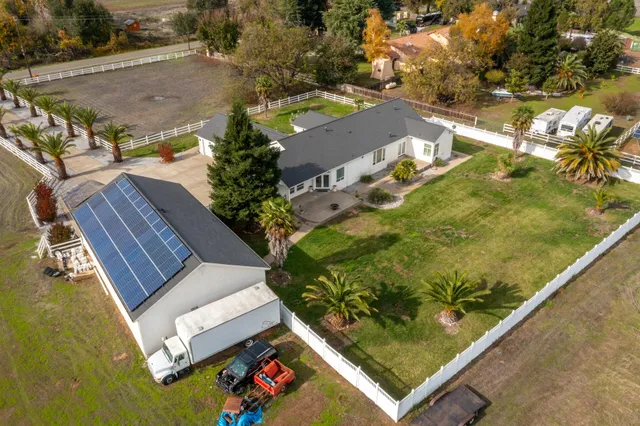 $998,000 | 7605 Churn Creek Road, Redding, CA 96002