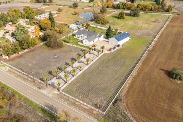 $998,000 | 7605 Churn Creek Road, Redding, CA 96002