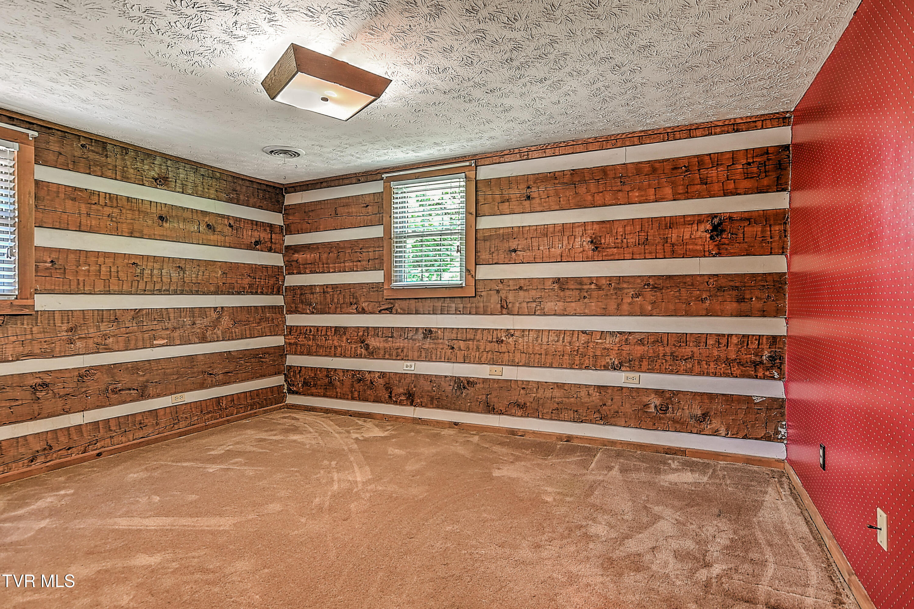 375 Lick Hollow Road Greeneville, TN 37743 - Photo 22 of 40 Upstairs Room 2 of 4