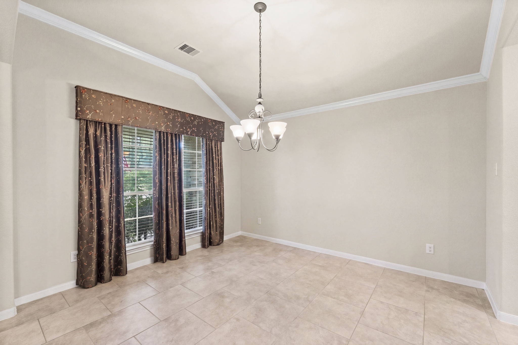 4618 Countrypines Drive Spring, TX 77388 - Photo 9 of 23 Formal Dinning Room