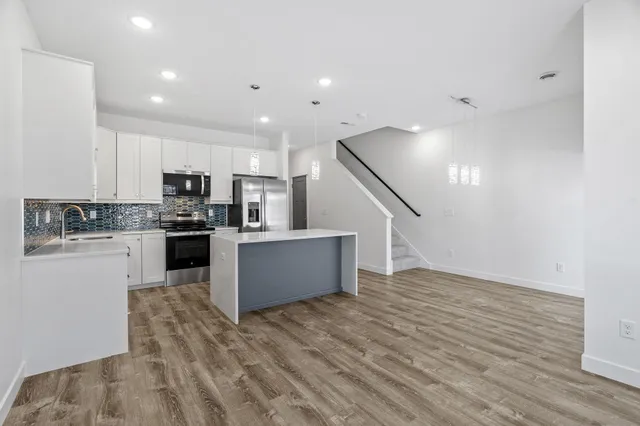 $299,500 | 425 West 8th Street, Unit 21, New Richmond, WI 54017