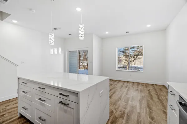 $299,500 | 425 West 8th Street, Unit 21, New Richmond, WI 54017