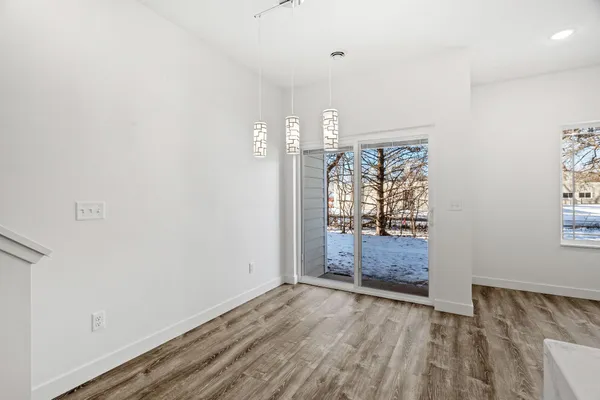 $299,500 | 425 West 8th Street, Unit 21, New Richmond, WI 54017