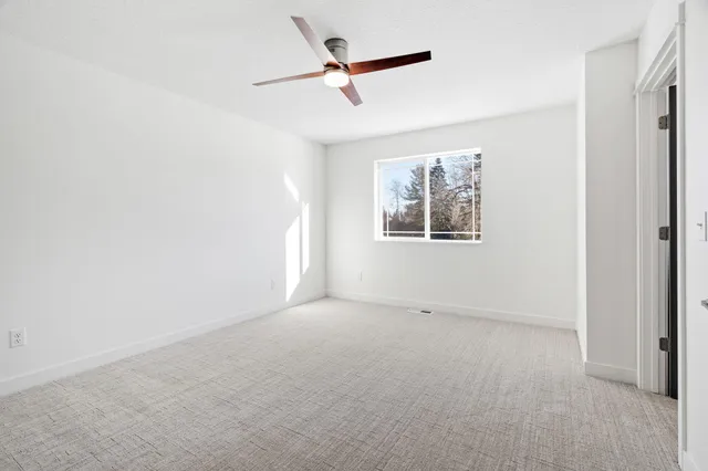 $299,500 | 425 West 8th Street, Unit 21, New Richmond, WI 54017