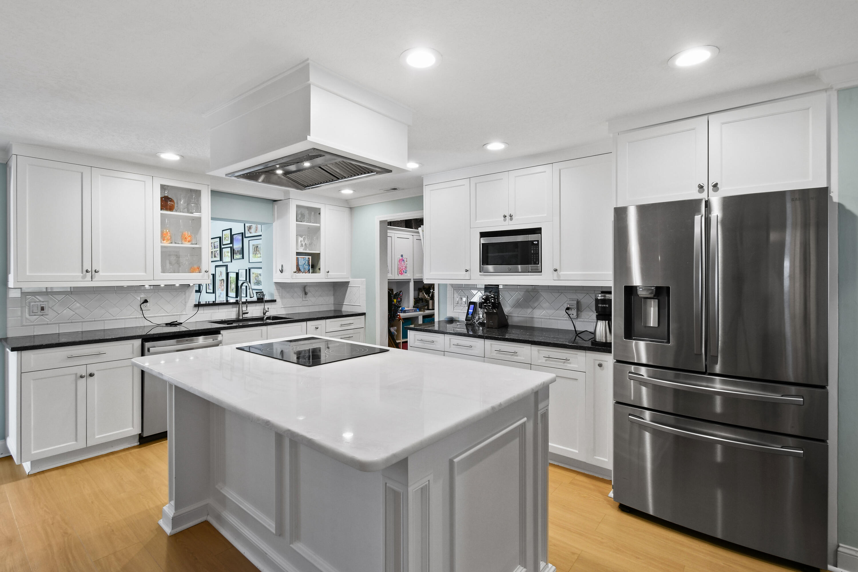 106 Windsor Road East Jupiter, FL 33469 - Photo 13 of 44 Kitchen