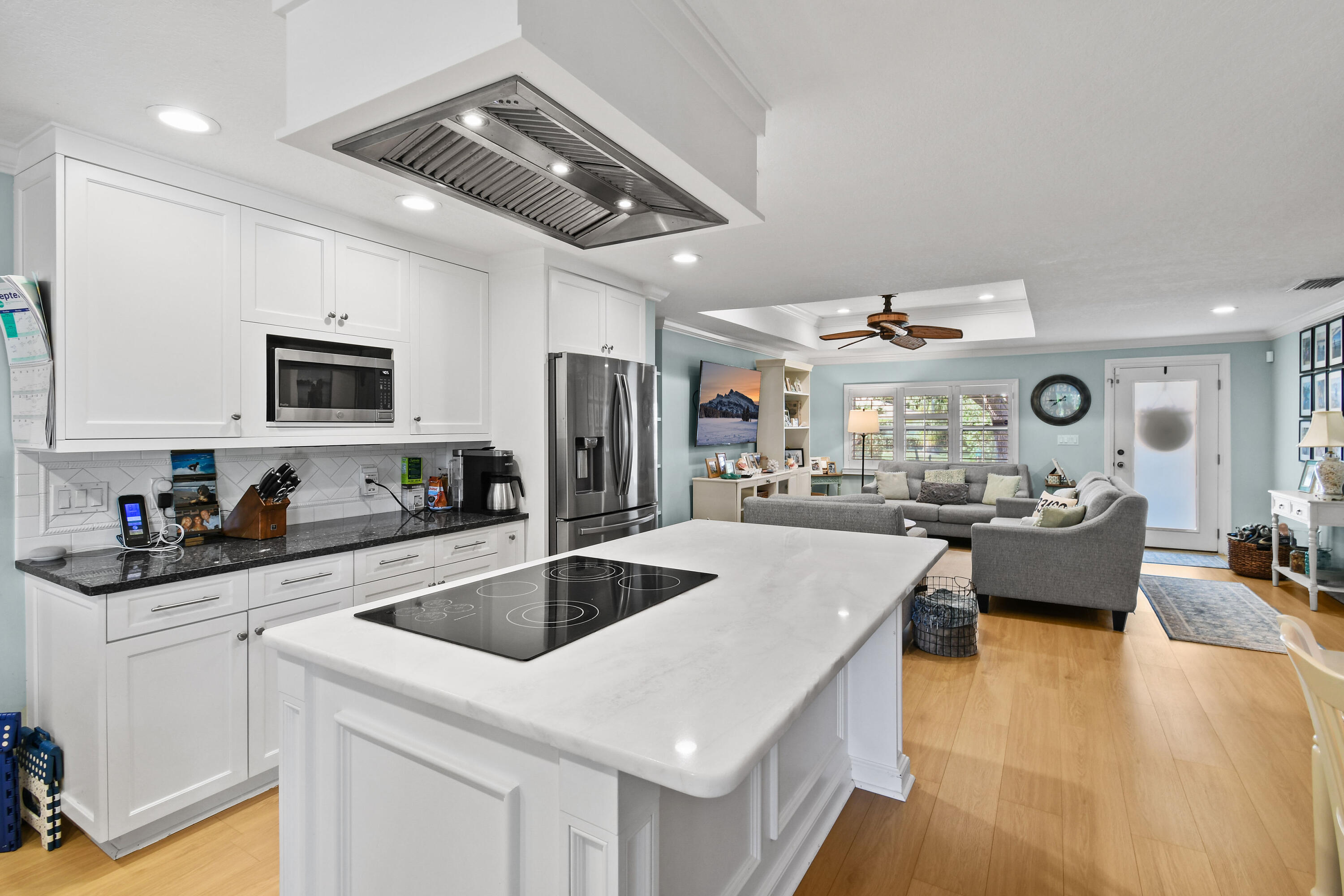 106 Windsor Road East Jupiter, FL 33469 - Photo 15 of 44 Kitchen