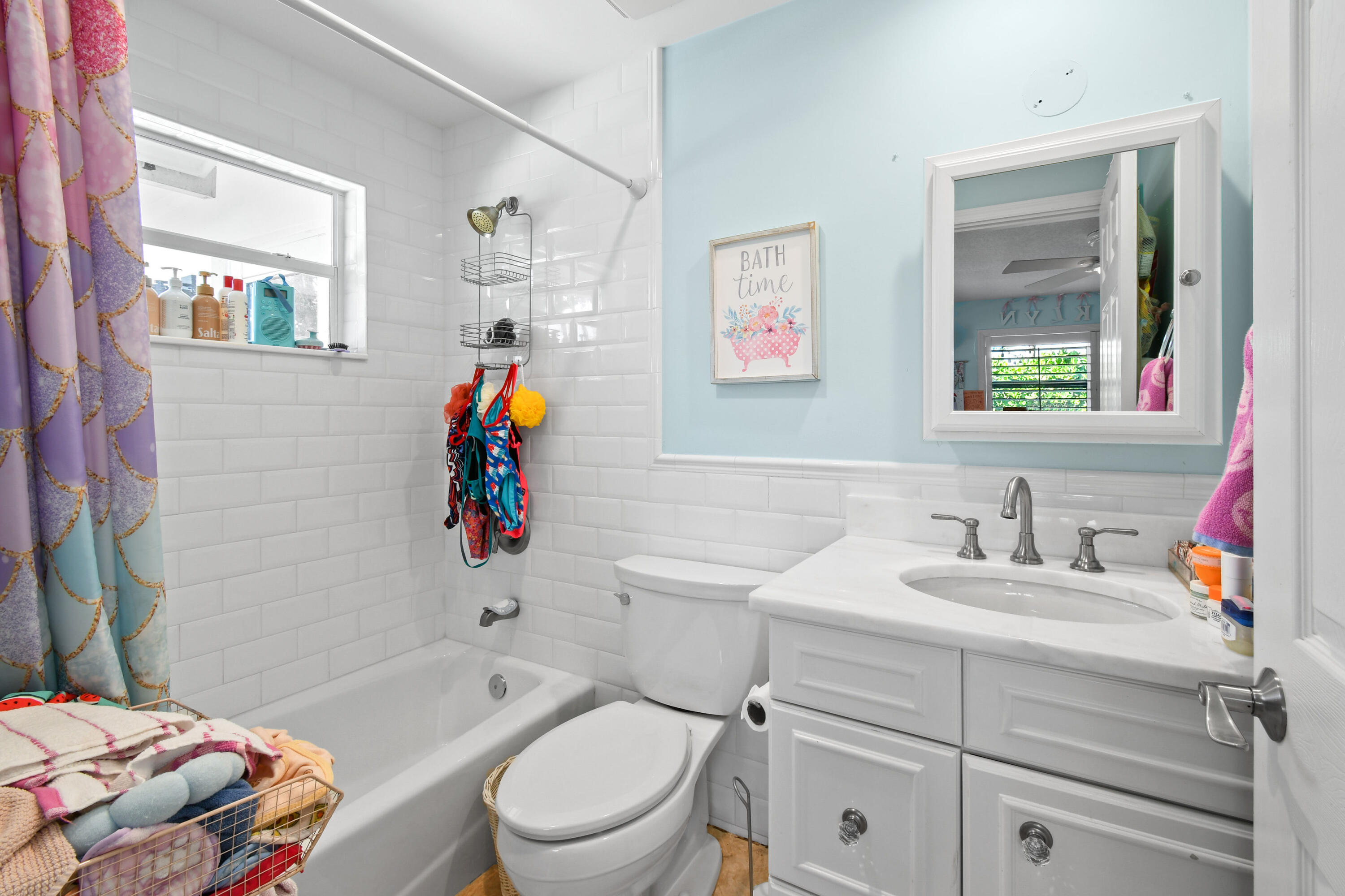 106 Windsor Road East Jupiter, FL 33469 - Photo 27 of 44 Bathroom 3