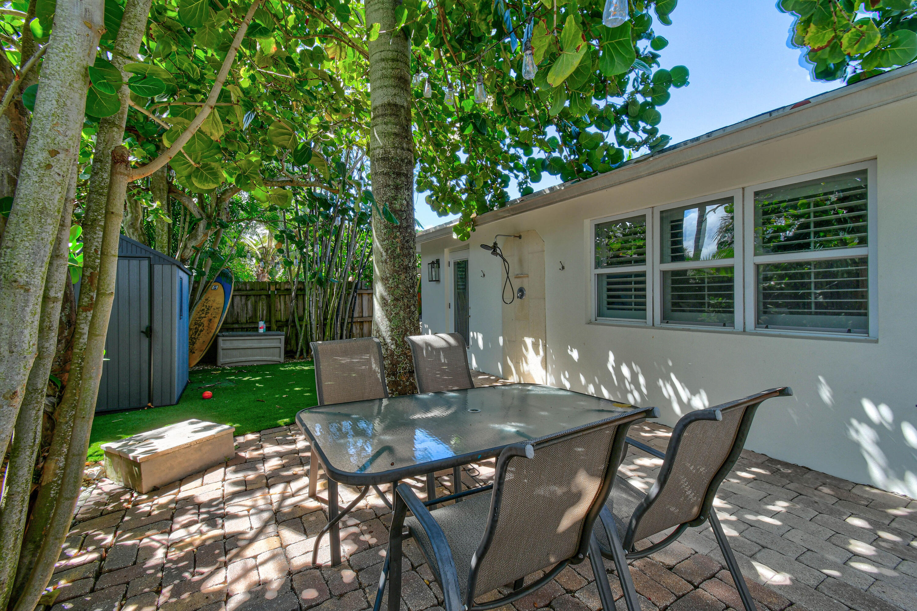 106 Windsor Road East Jupiter, FL 33469 - Photo 36 of 44 Backyard