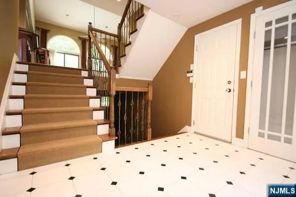 $7,000 | 716 Holly Court, Unit 716, Norwood, NJ 07648
