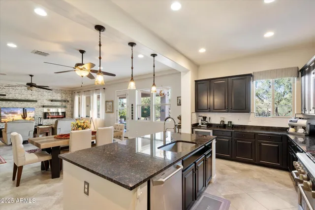 $949,900 | 1142 East Bajor Street, Gilbert, AZ 85298