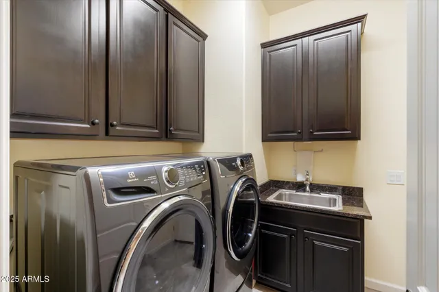 $949,900 | 1142 East Bajor Street, Gilbert, AZ 85298