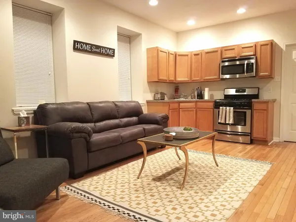 $1,350 | 1951 South 4th Street, Philadelphia, PA 19148