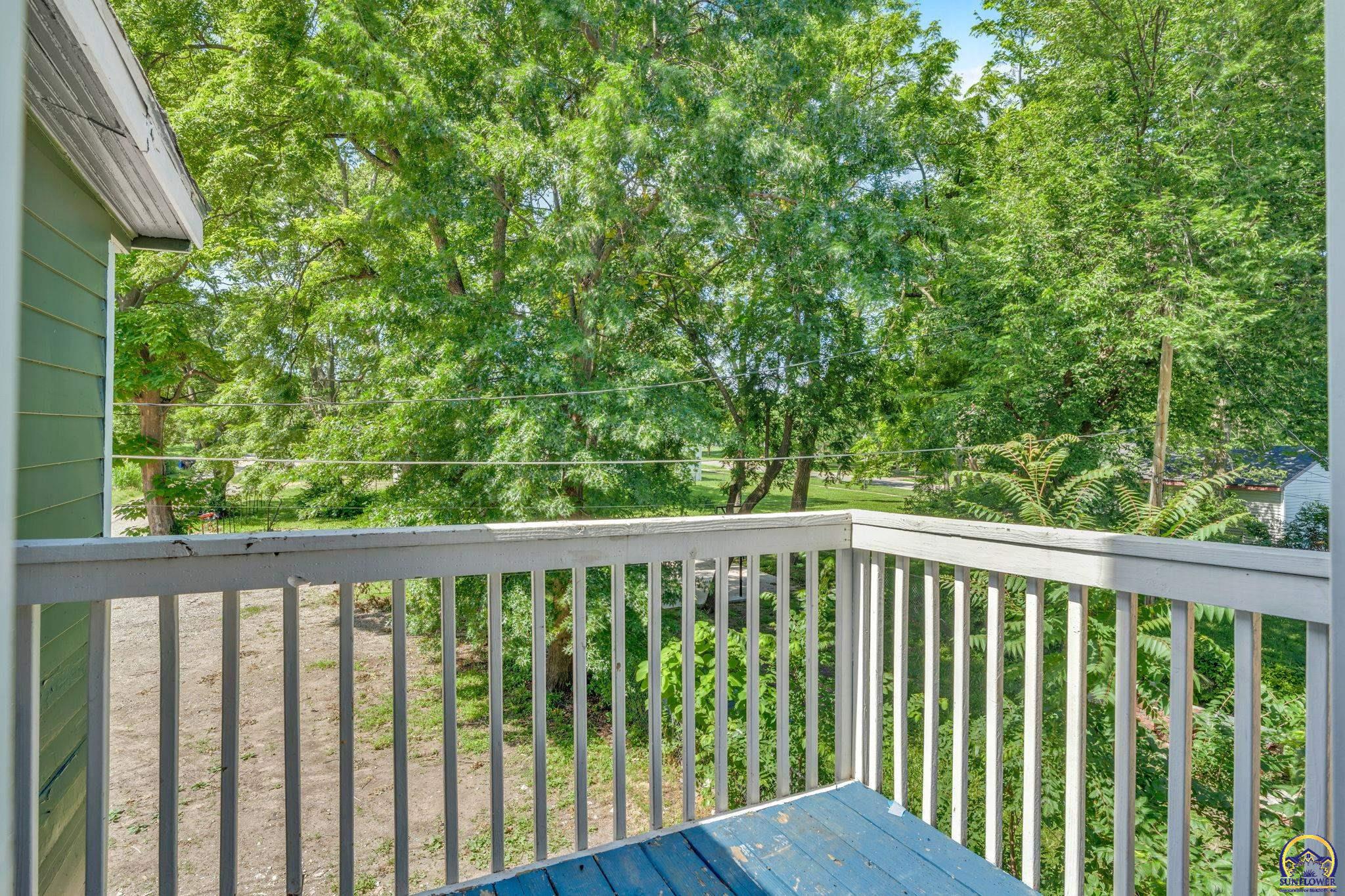 1315 Southwest 11th Street Topeka, KS 66604 - Photo 29 of 34