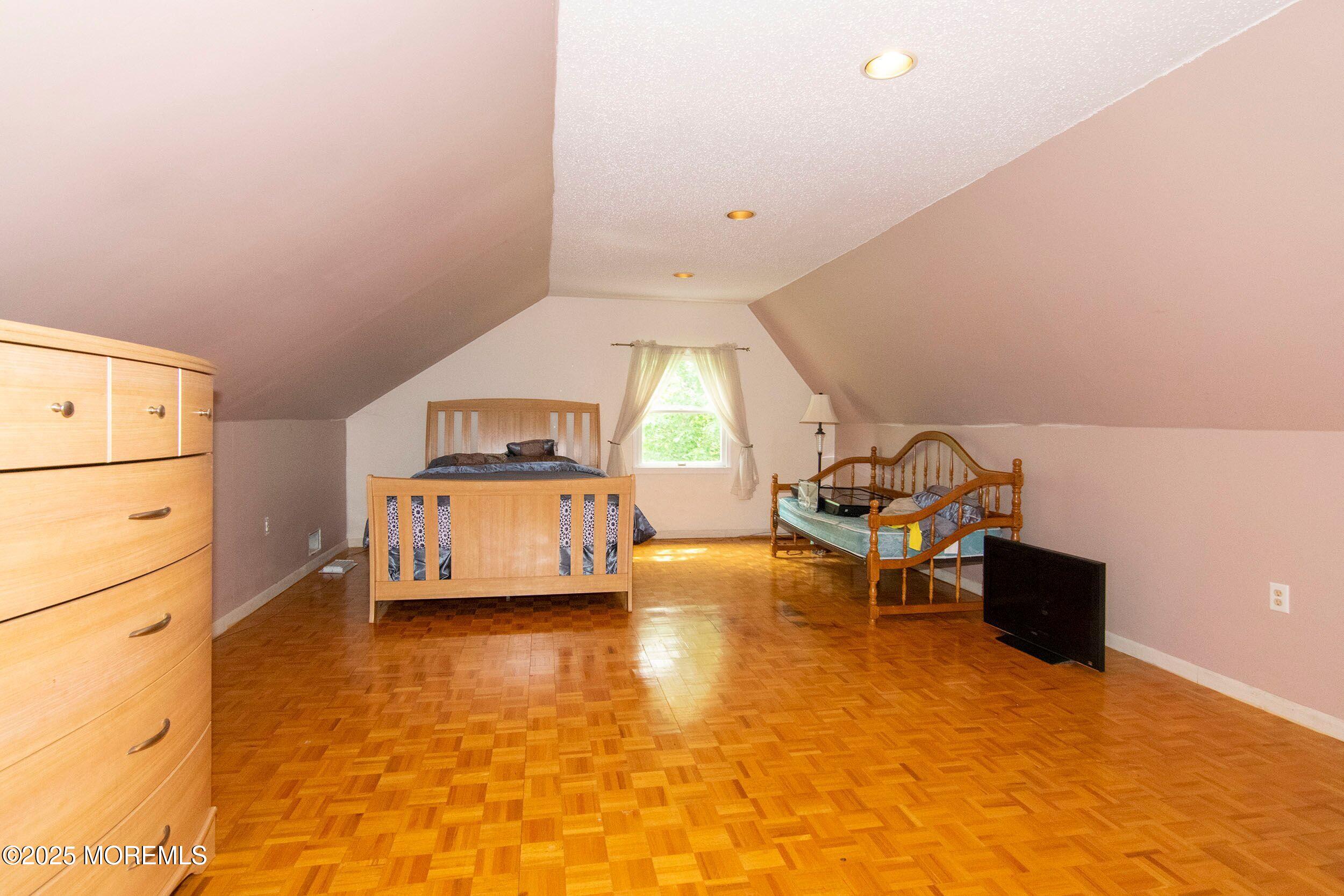 67 School Road Marlboro, NJ 07746 - Photo 28 of 42 9N3vgatg
