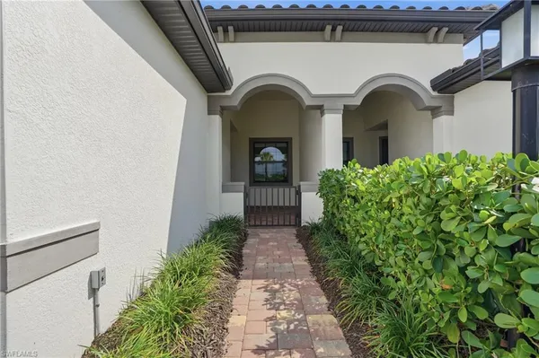 $989,000 | 12021 Canal Grande Drive, Fort Myers, FL 33913