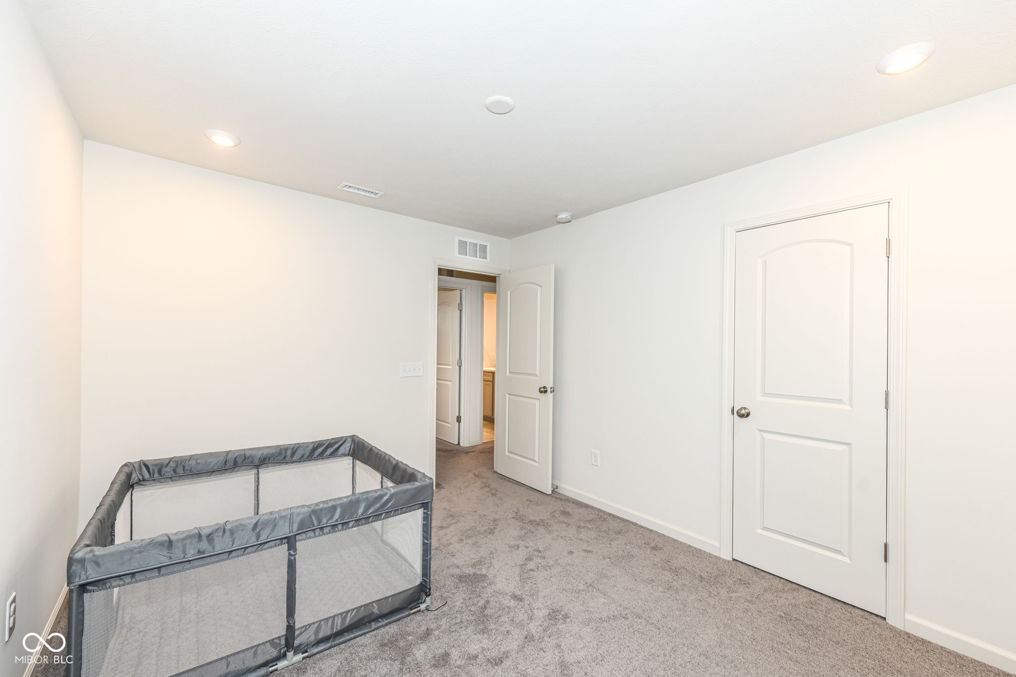 15104 Downham Drive Fishers, IN 46037 - Photo 32 of 40