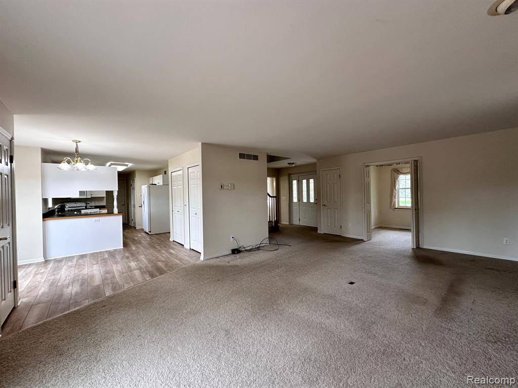 1676 Peppermill Road Lapeer, MI 48446 - Photo 6 of 21