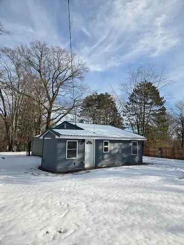 $141,900 | 6215 Beech Drive, Lake, MI 48632