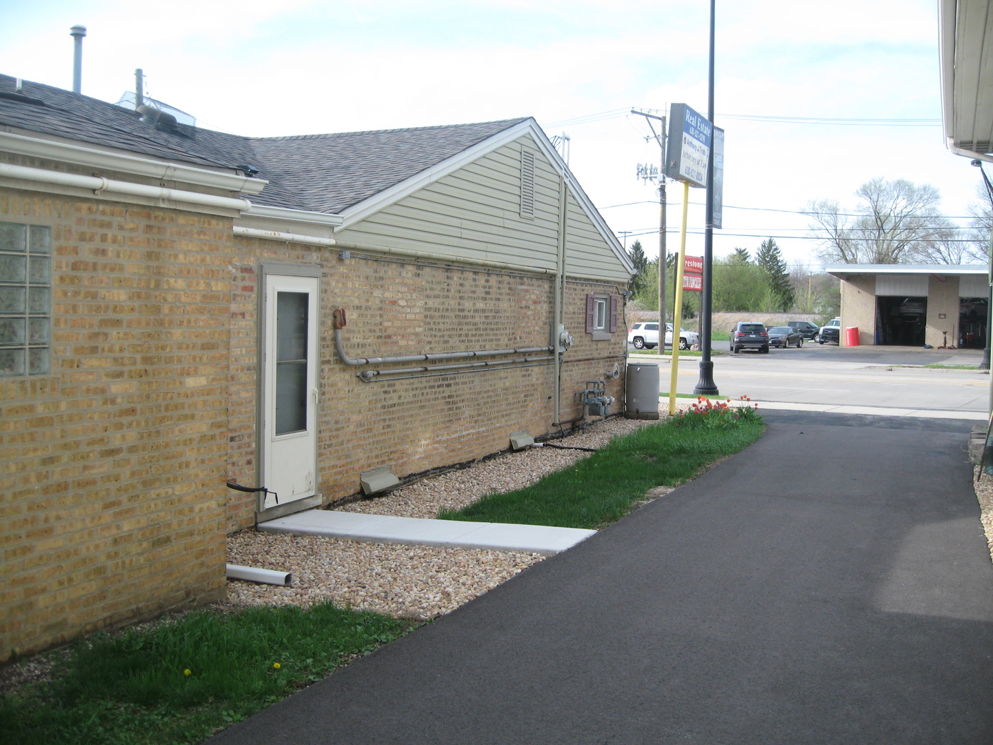 138 West Irving Park Road Wood Dale, IL 60191 - Photo 37 of 63