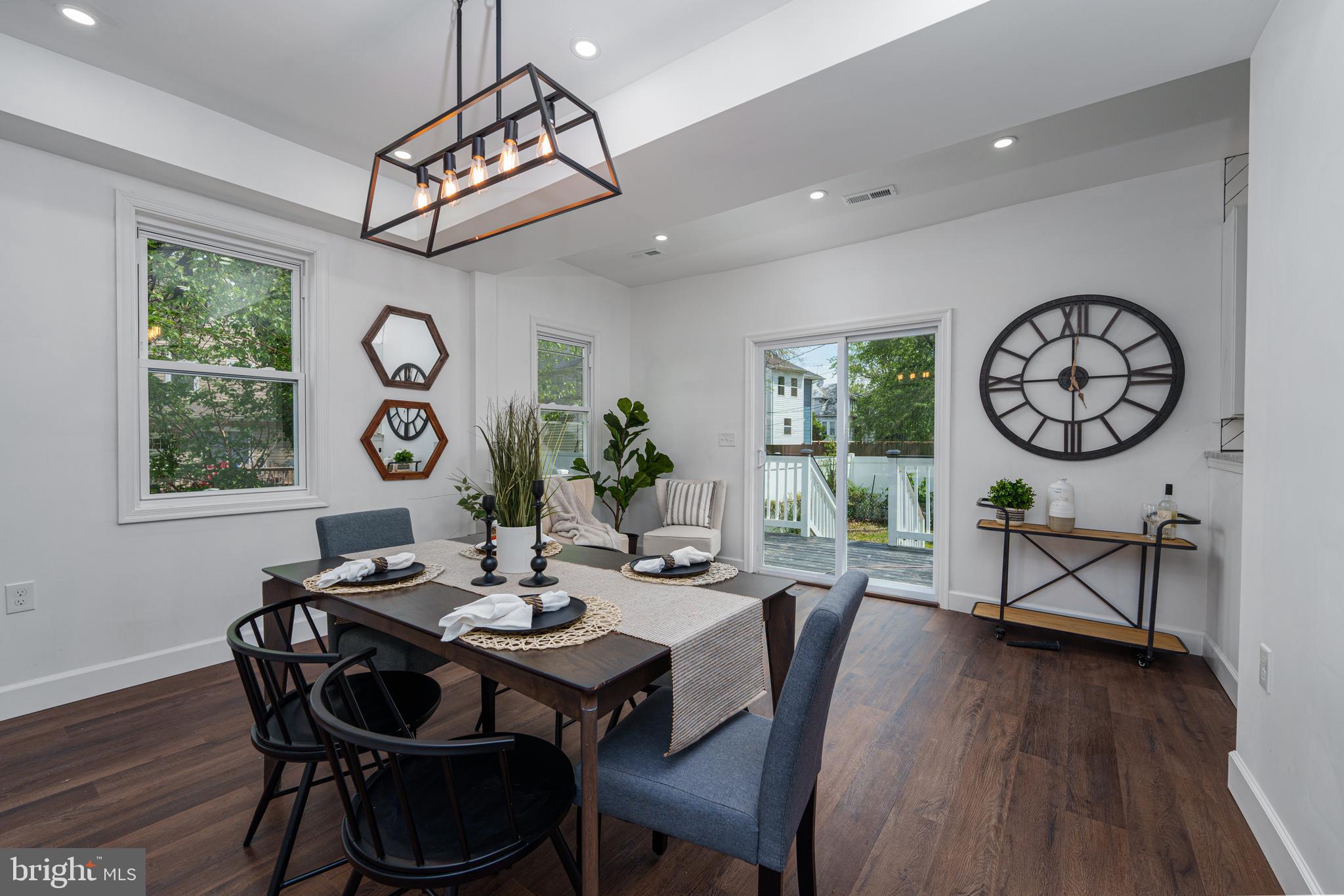 5409 Hamlet Avenue Baltimore, MD 21214 - Photo 11 of 47