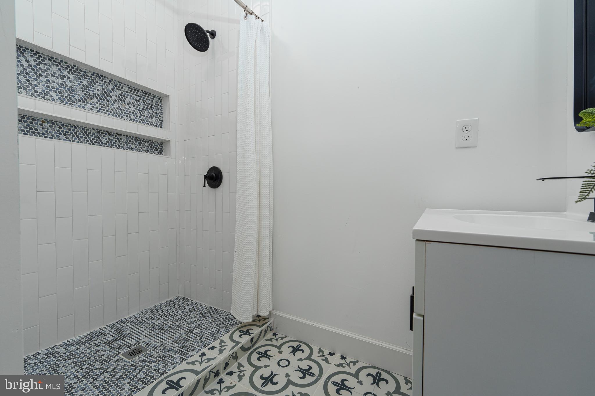 5409 Hamlet Avenue Baltimore, MD 21214 - Photo 20 of 47