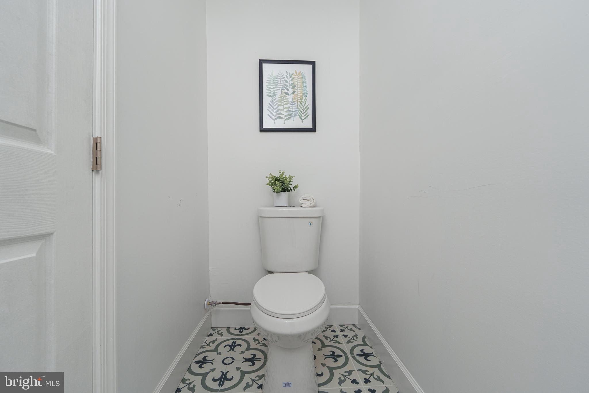 5409 Hamlet Avenue Baltimore, MD 21214 - Photo 23 of 47