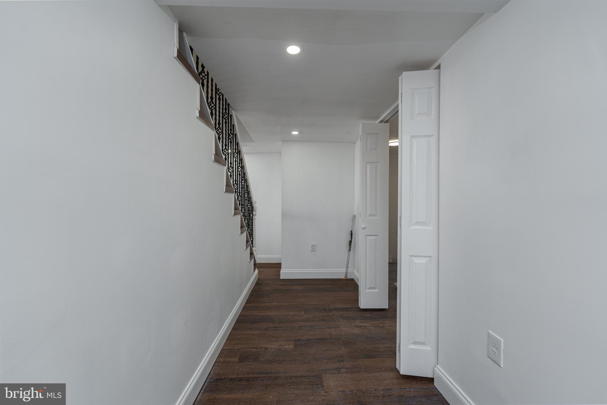 5409 Hamlet Avenue Baltimore, MD 21214 - Photo 26 of 47