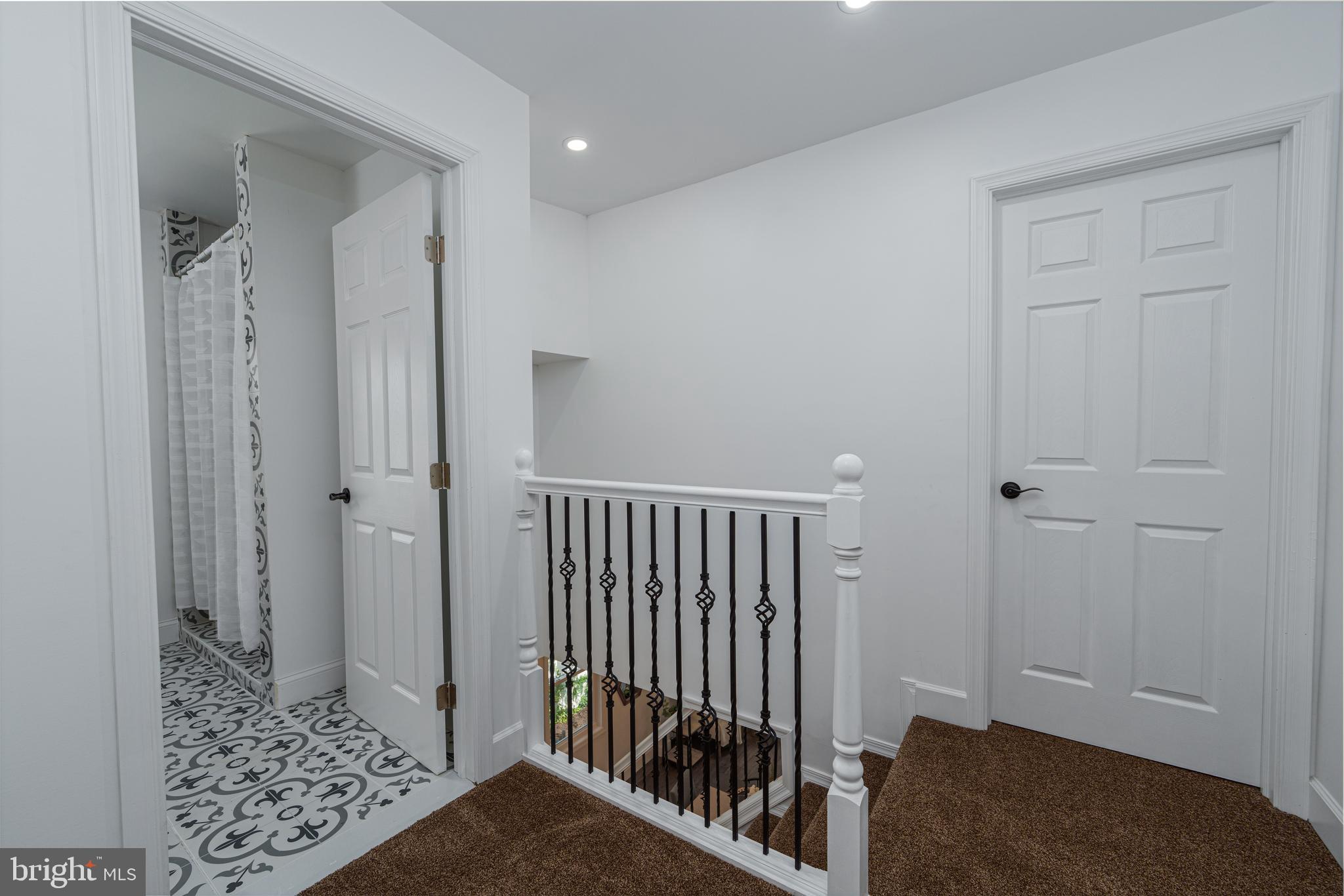 5409 Hamlet Avenue Baltimore, MD 21214 - Photo 33 of 47