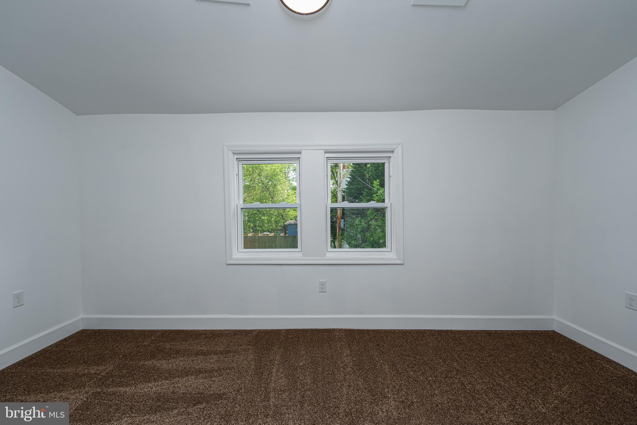 5409 Hamlet Avenue Baltimore, MD 21214 - Photo 34 of 47