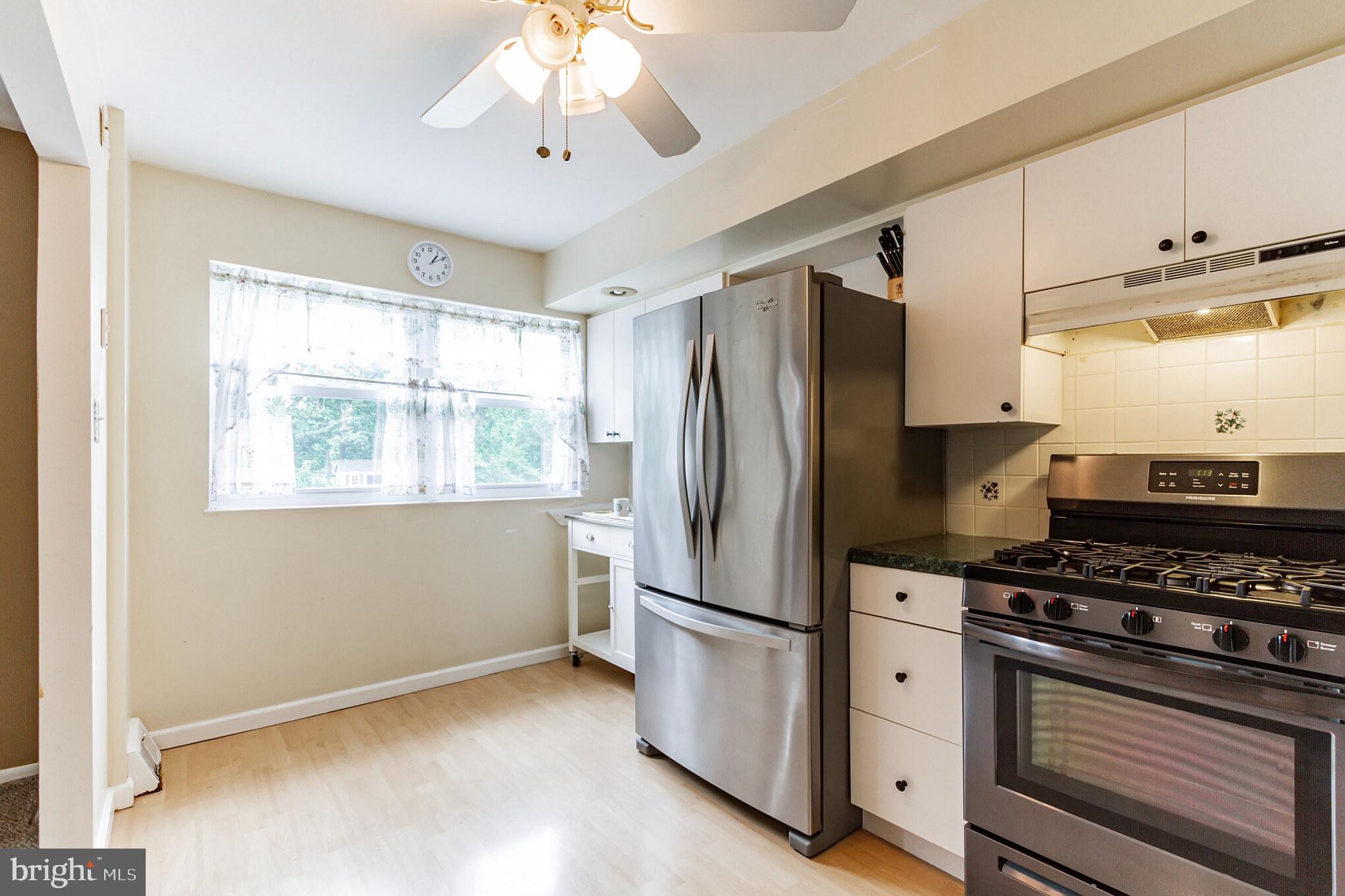 12724 Hollins Road Philadelphia, PA 19154 - Photo 14 of 35