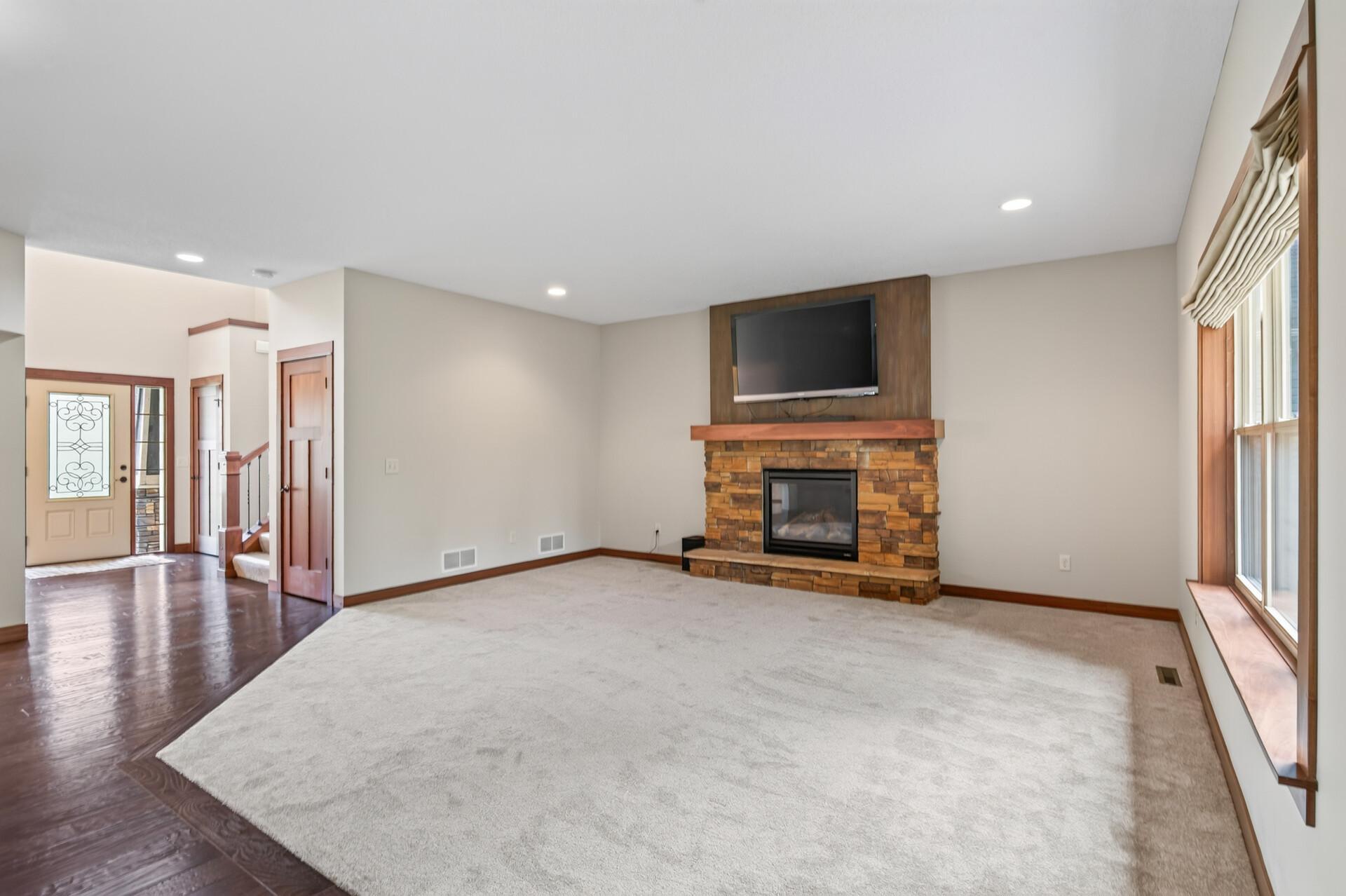 16074 Rhinestone Street Northwest Ramsey, MN 55303 - Photo 10 of 71 Gallery Image 10