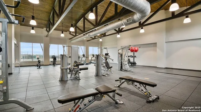 $2,050 | 5041 Pitch Mark, San Antonio, TX 78261