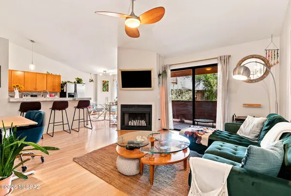 $155,000 | 1718 West Park Wood Lane, Unit 181, Tucson, AZ 85746