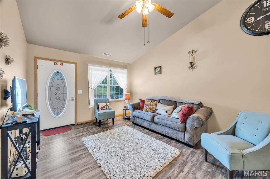 1011 Schieffer's Branch Road Hermann, MO 65041 - Photo 6 of 39